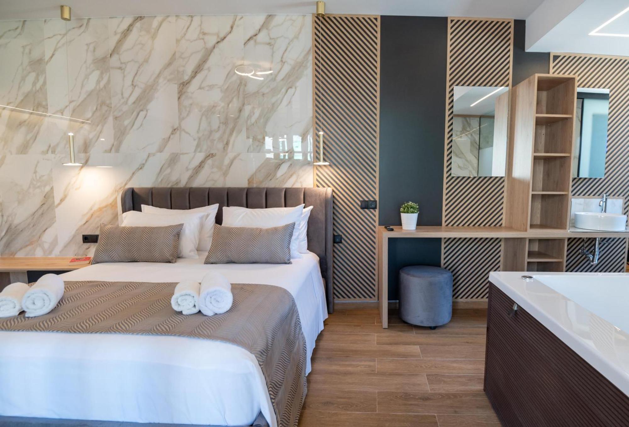 John & Mary Suites Rethymno  Exterior photo