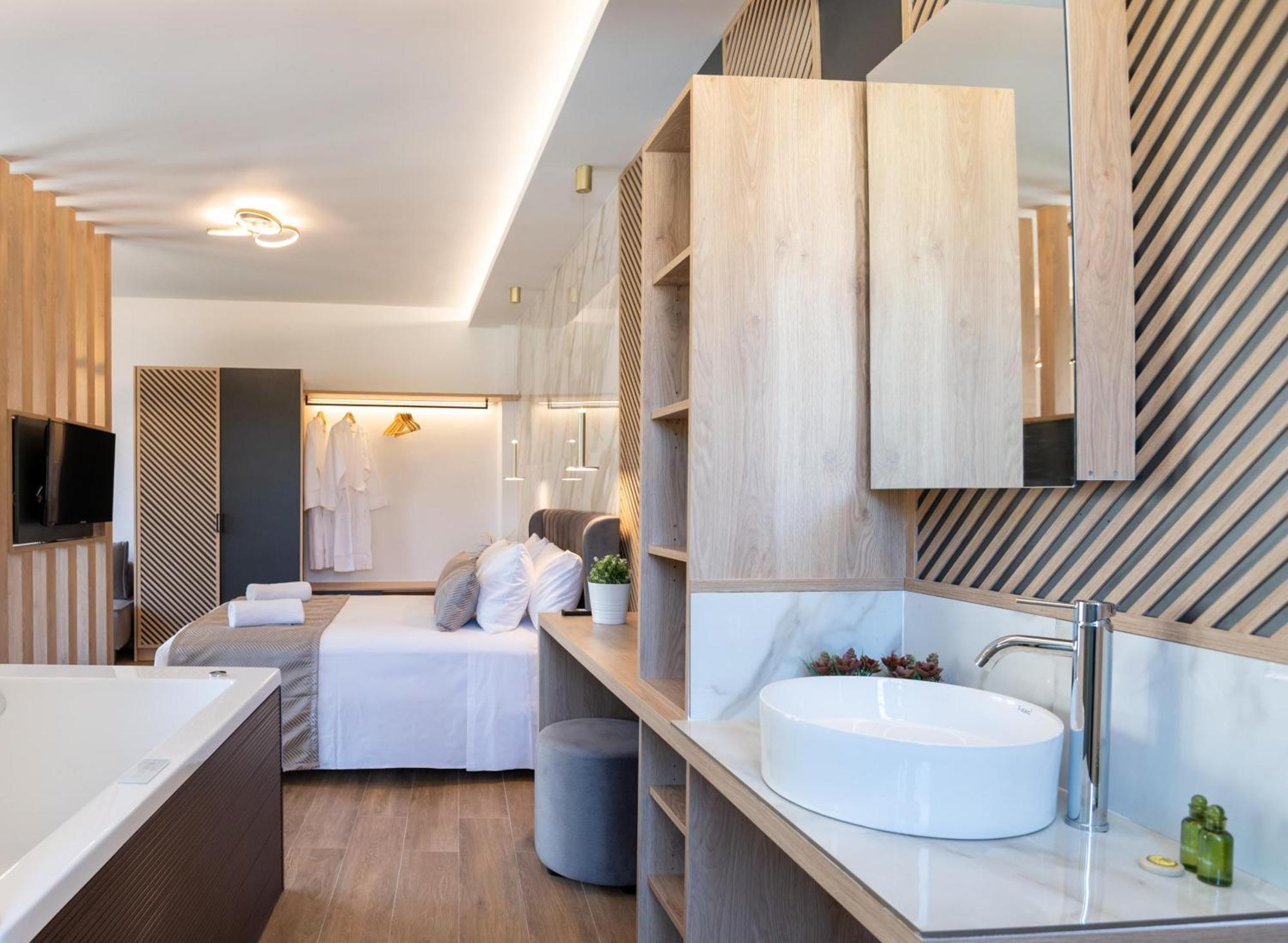 John & Mary Suites Rethymno  Exterior photo